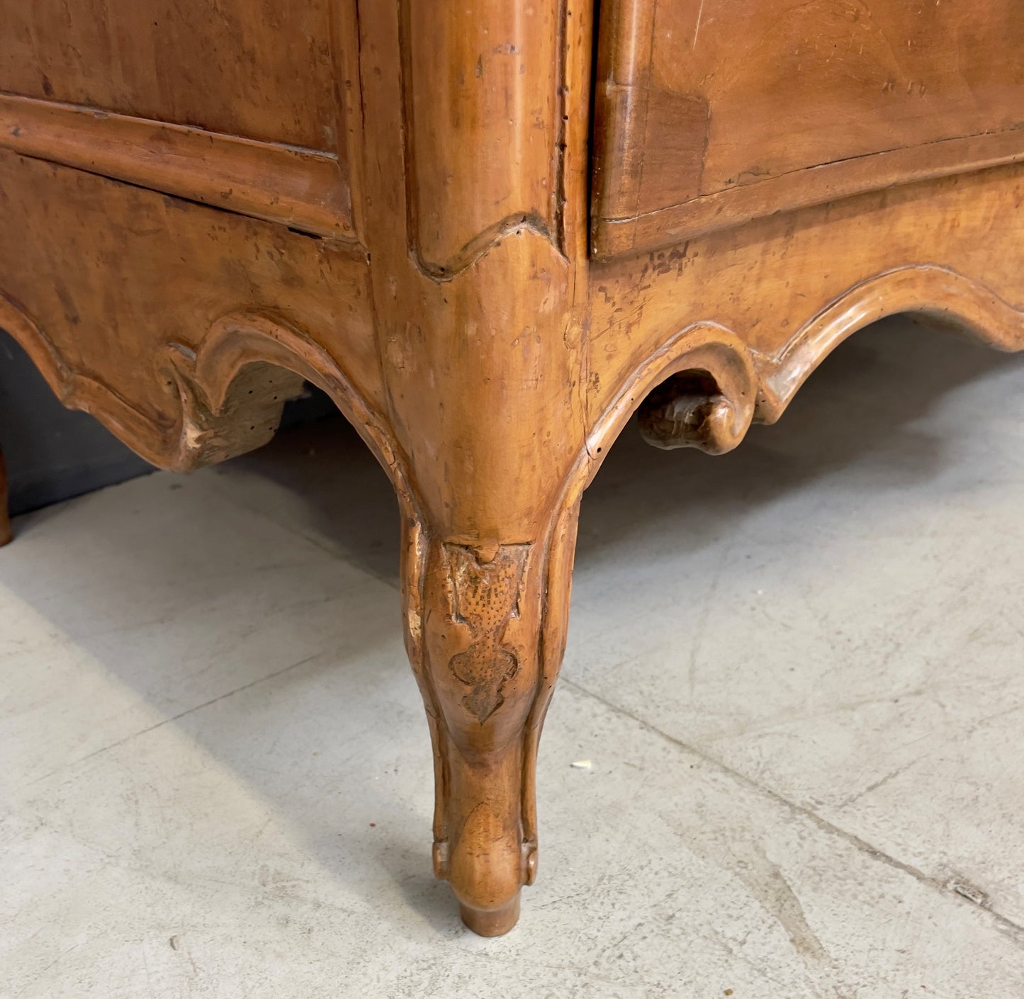 Chest of drawers, Italian manufacture. 18th century.