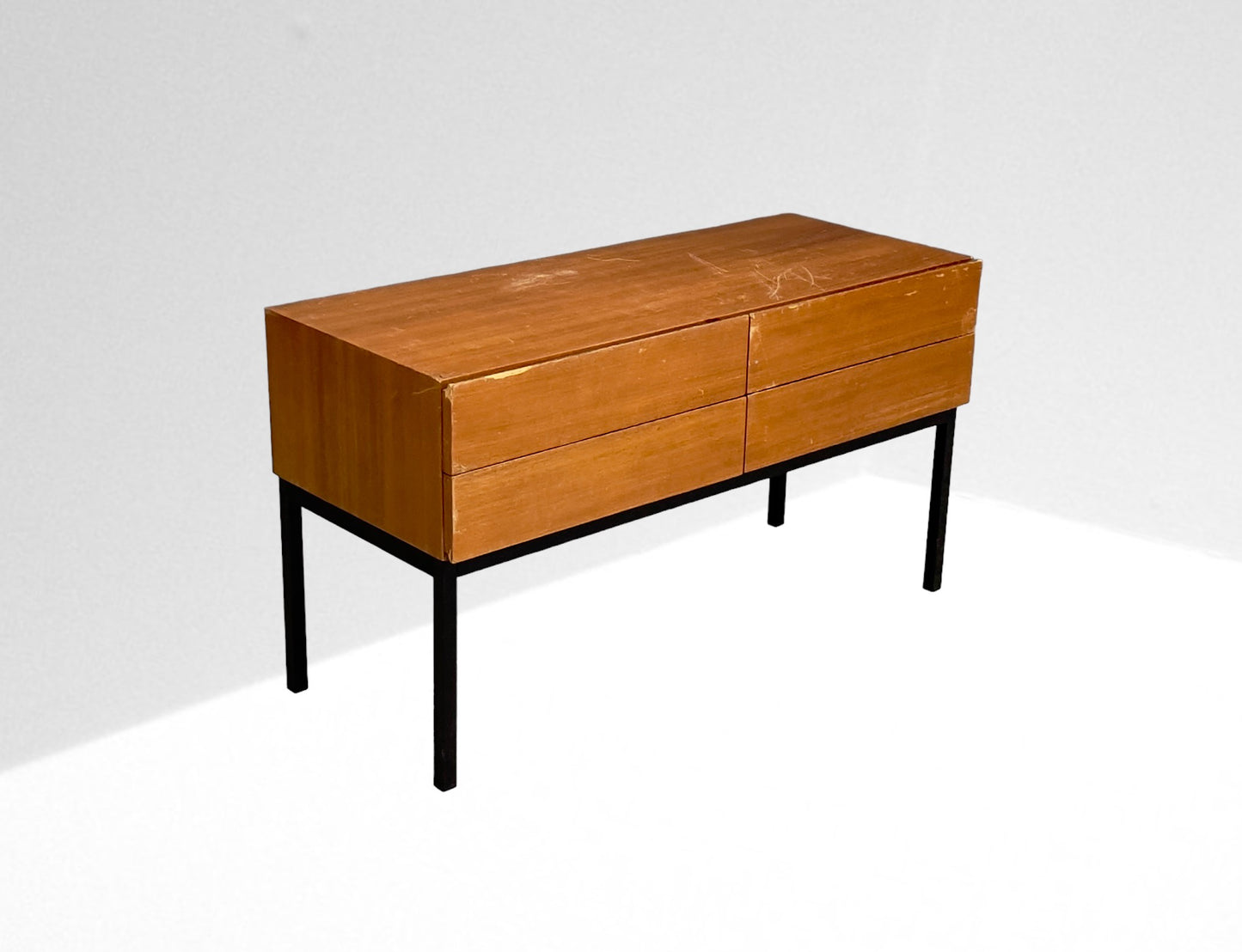 Small Scandinavian chest of drawers, 1960s