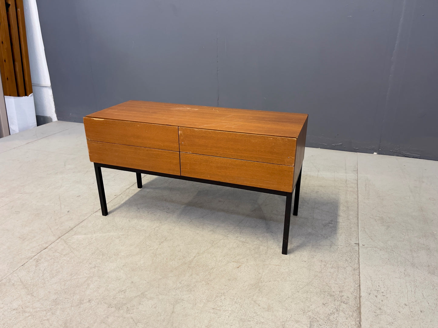 Small Scandinavian chest of drawers, 1960s