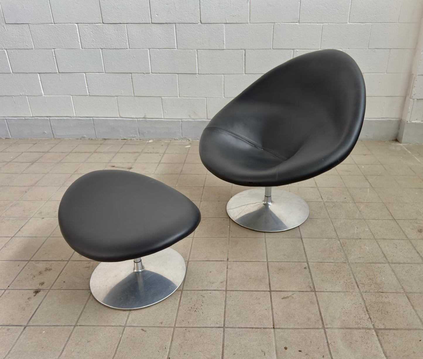 Pierre Paulin, Black Big Globe Lounge Chair with Ottoman