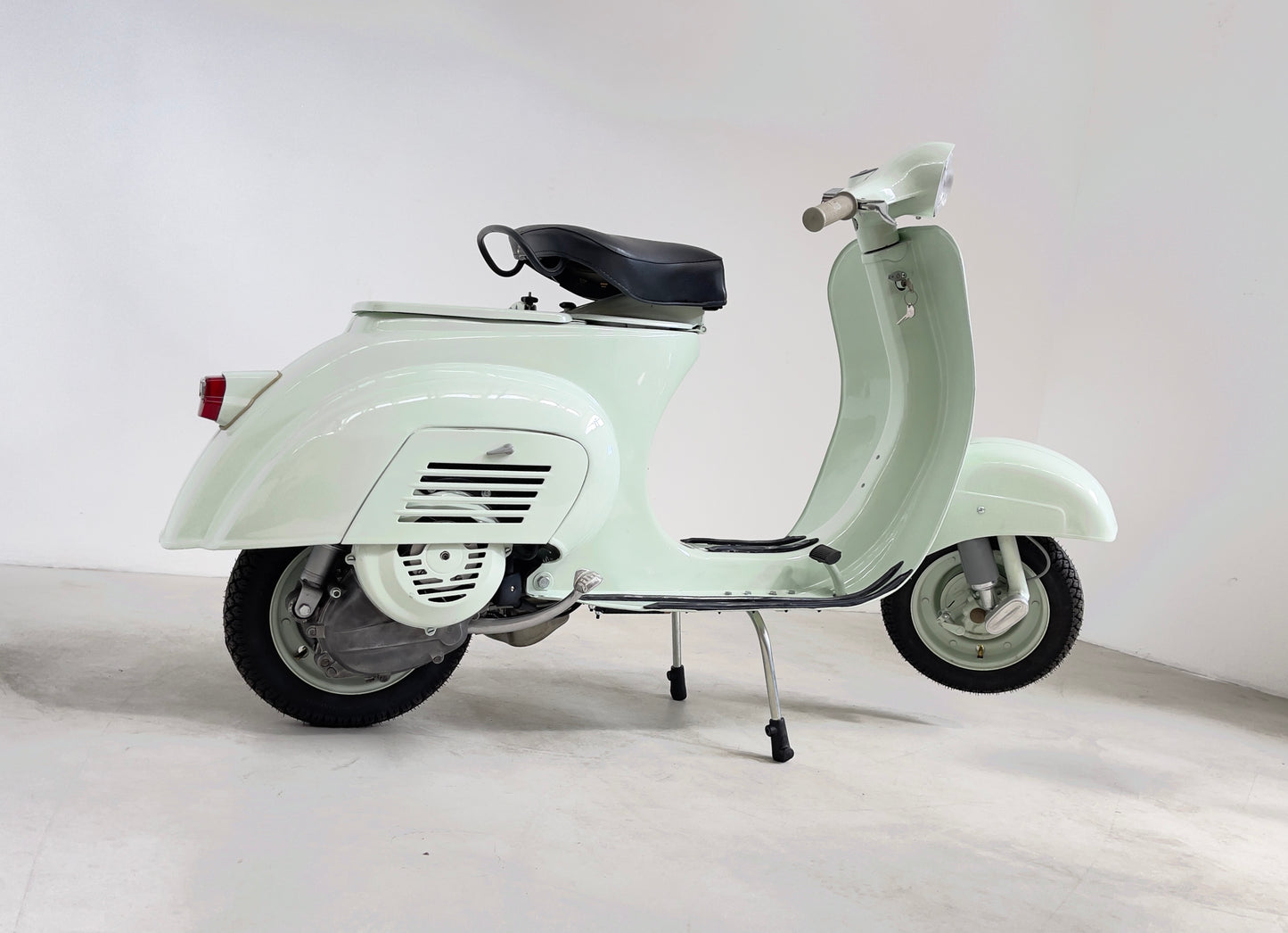 Vespa 50 N sportellino piccolo -- Rental only -- Solo Noleggio