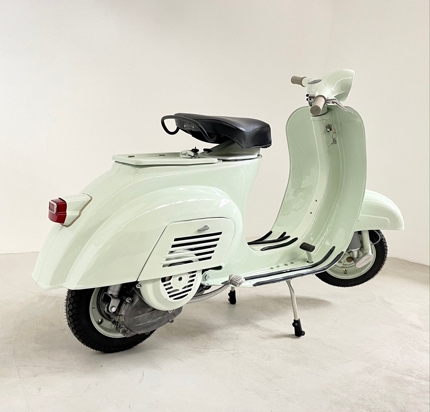 Vespa 50 N sportellino piccolo -- Rental only -- Solo Noleggio