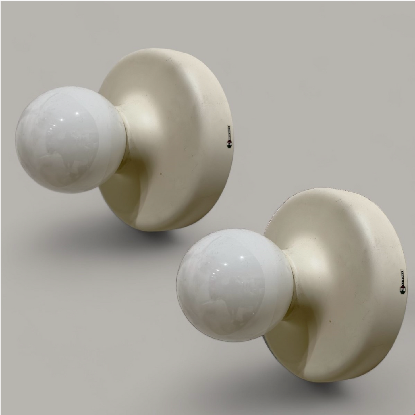 Gino Sarfatti for Arteluce, Pair of Wall Lamps mod. 608, 1971