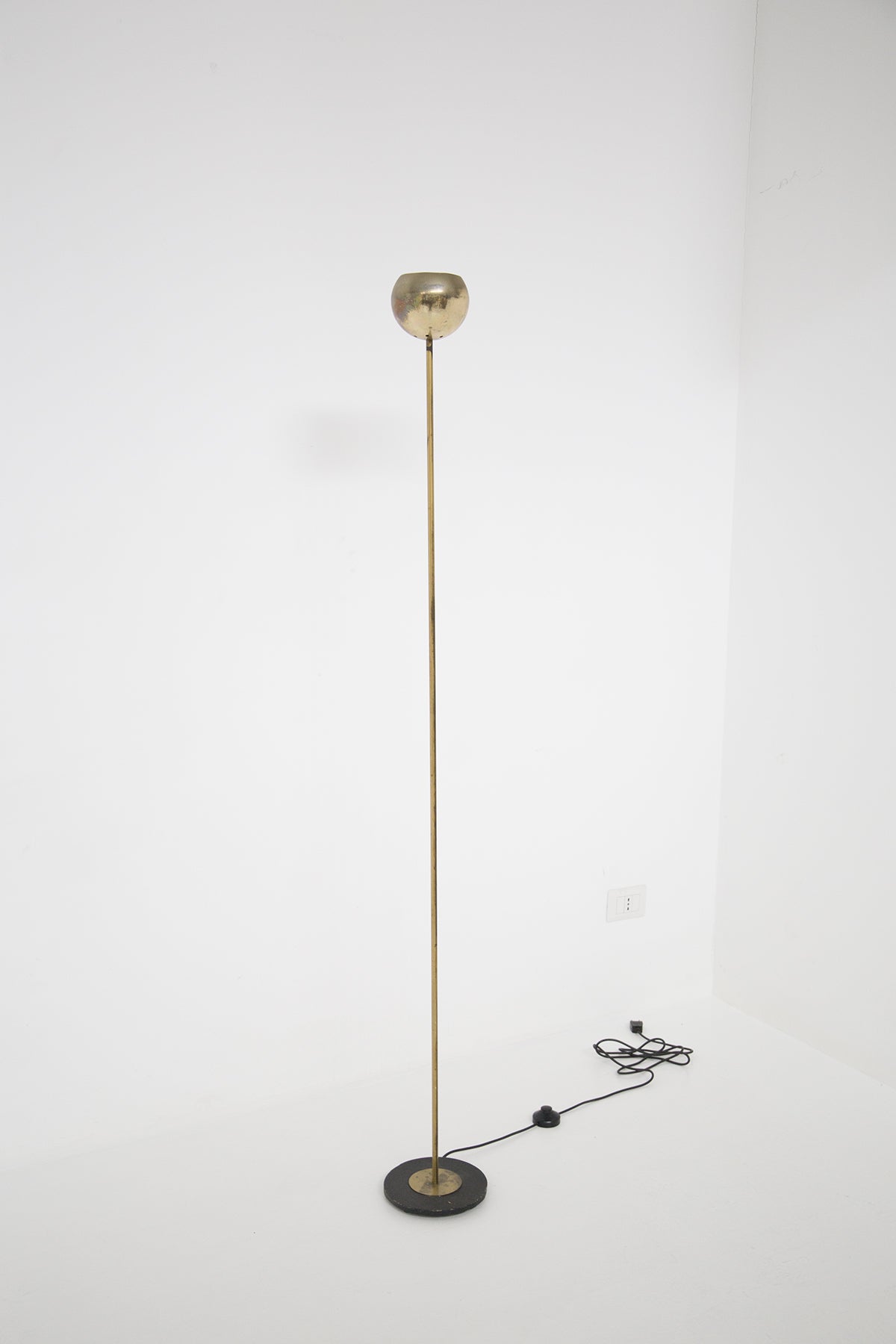 Vintage Round Floor Lamp in Brass