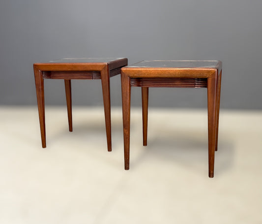 Osvaldo Borsani Pair of small Coffee Tables/ Nightstands, 1950s